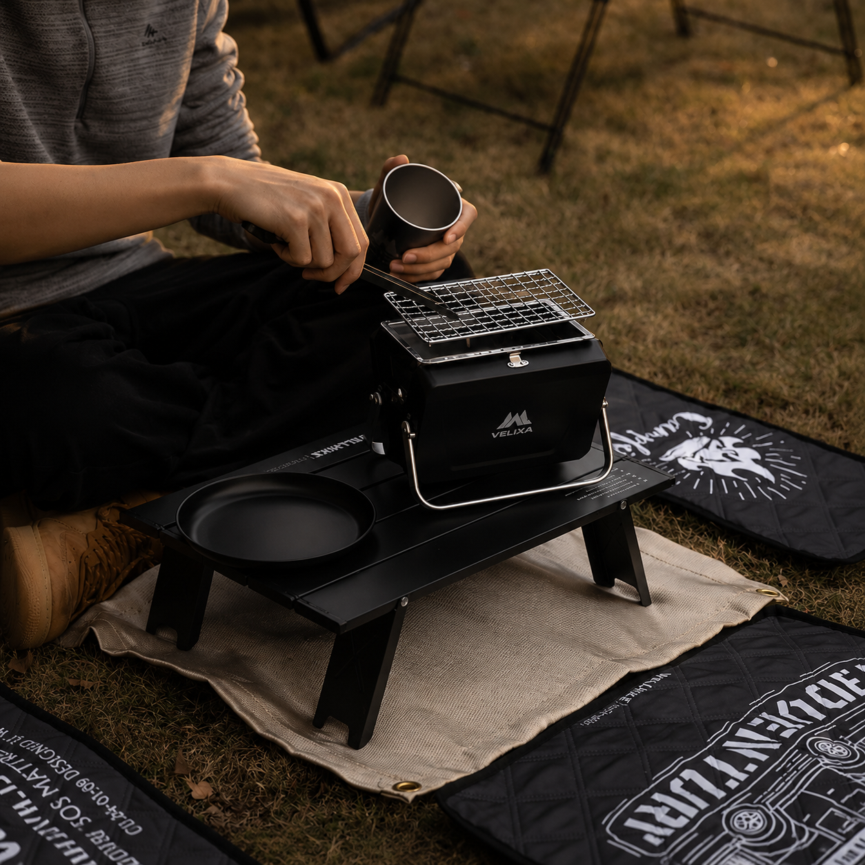 Mini barbecue portatile pieghevole per esterni